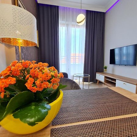 Visit Baltic - Platan Tower Victoria Apartment ชวีโนวิชแจ ภายนอก รูปภาพ