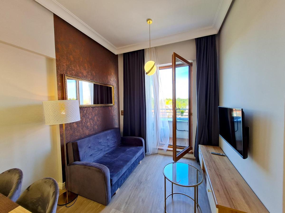 Visit Baltic - Platan Tower Victoria Apartment ชวีโนวิชแจ ภายนอก รูปภาพ