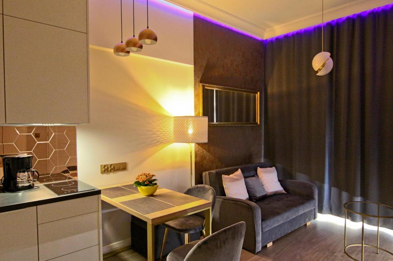 Visit Baltic - Platan Tower Victoria Apartment ชวีโนวิชแจ ภายนอก รูปภาพ